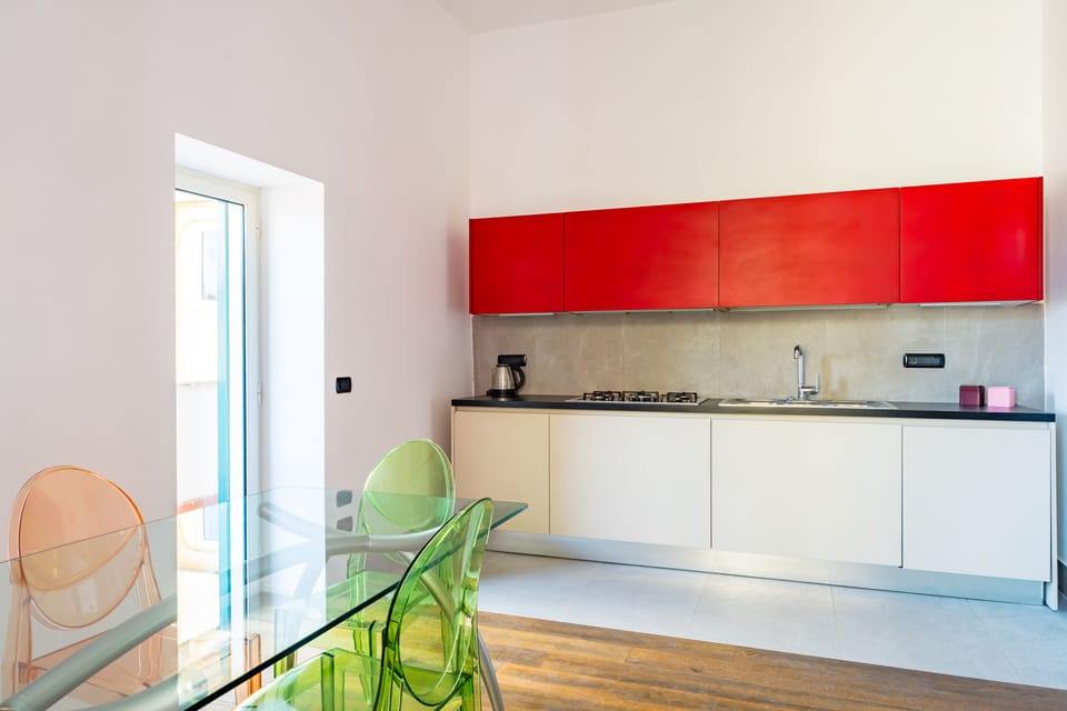 Apartment (3 Bedrooms) | Private kitchenette | Oven, espresso maker, electric kettle