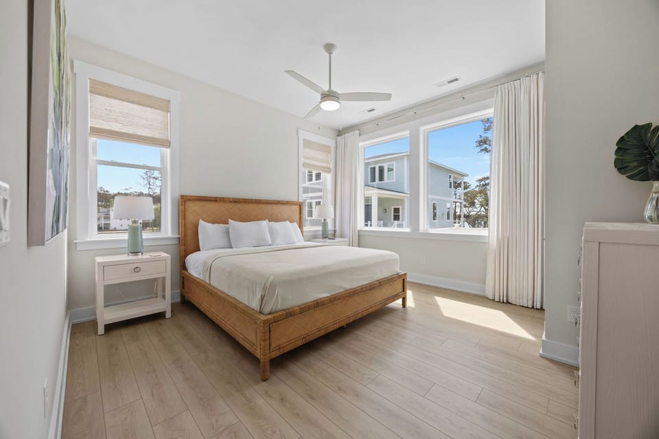 Second Level King Bedroom with Sound View