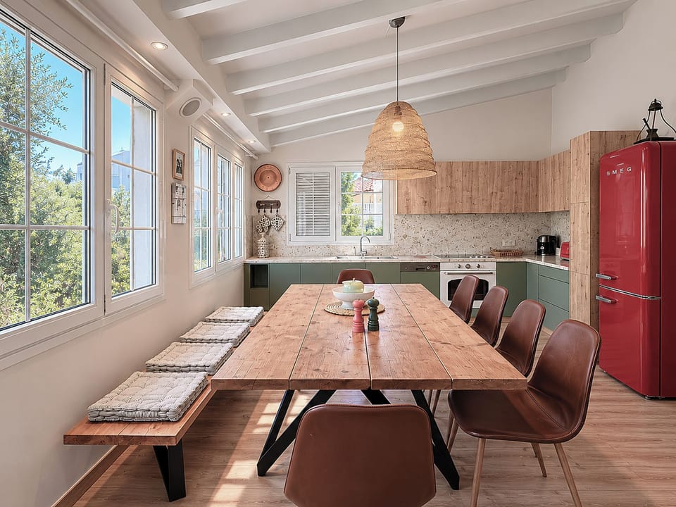 Apartment, Sea View | Private kitchen | Electric kettle, toaster