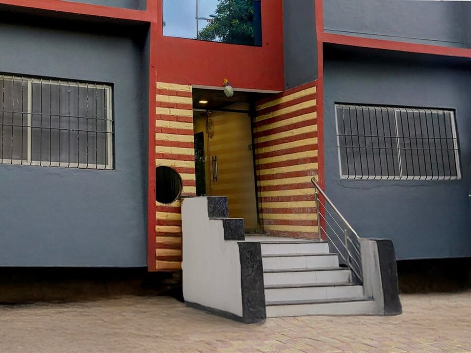 House | Reception
