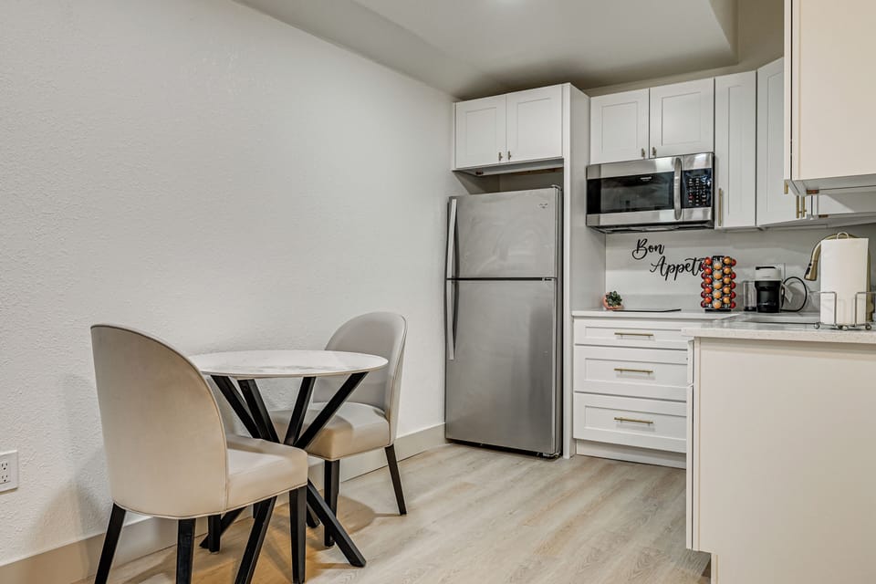 Apartment (1 Bedroom) | Interior