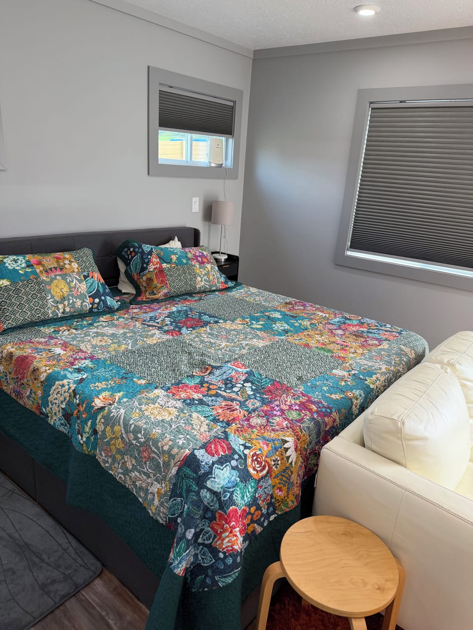 King size bed