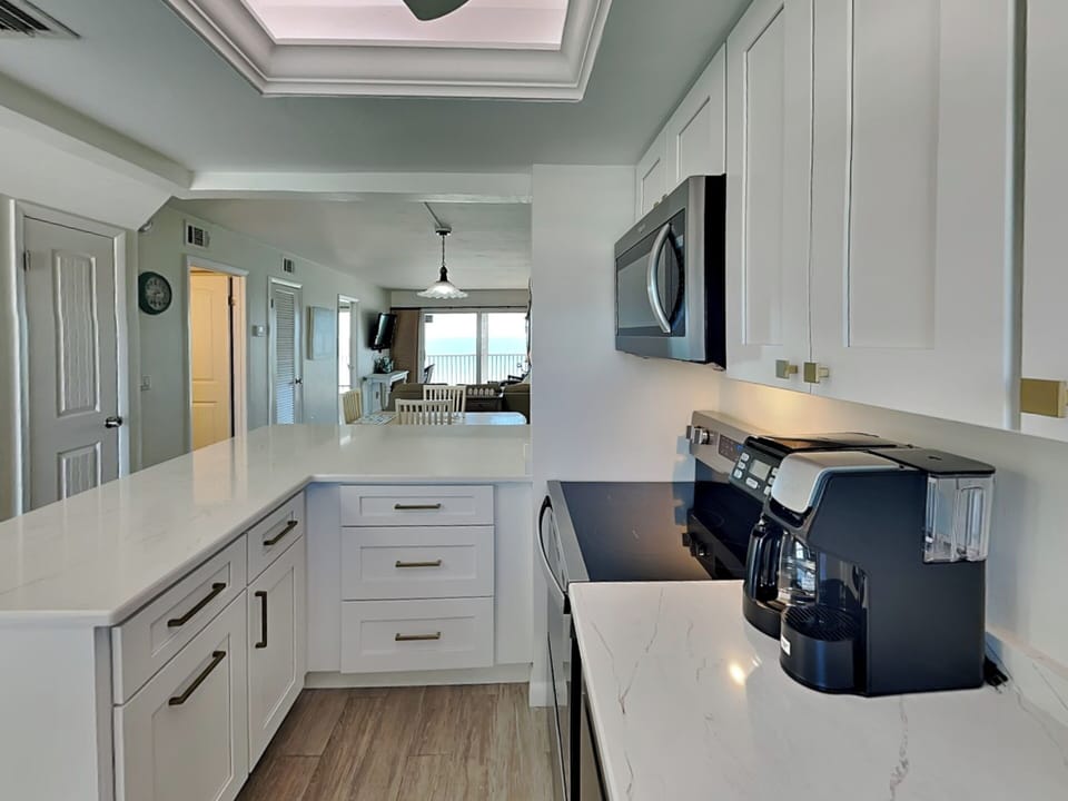 Fully Equipped Kitchen with Stainless Steel Appliances