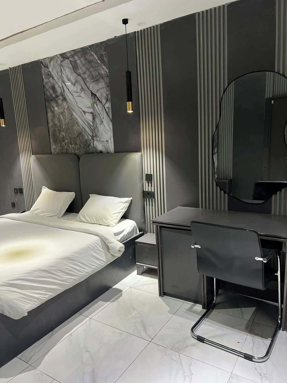 Comfort Room, Balcony, City View | Desk, laptop workspace, blackout drapes, soundproofing