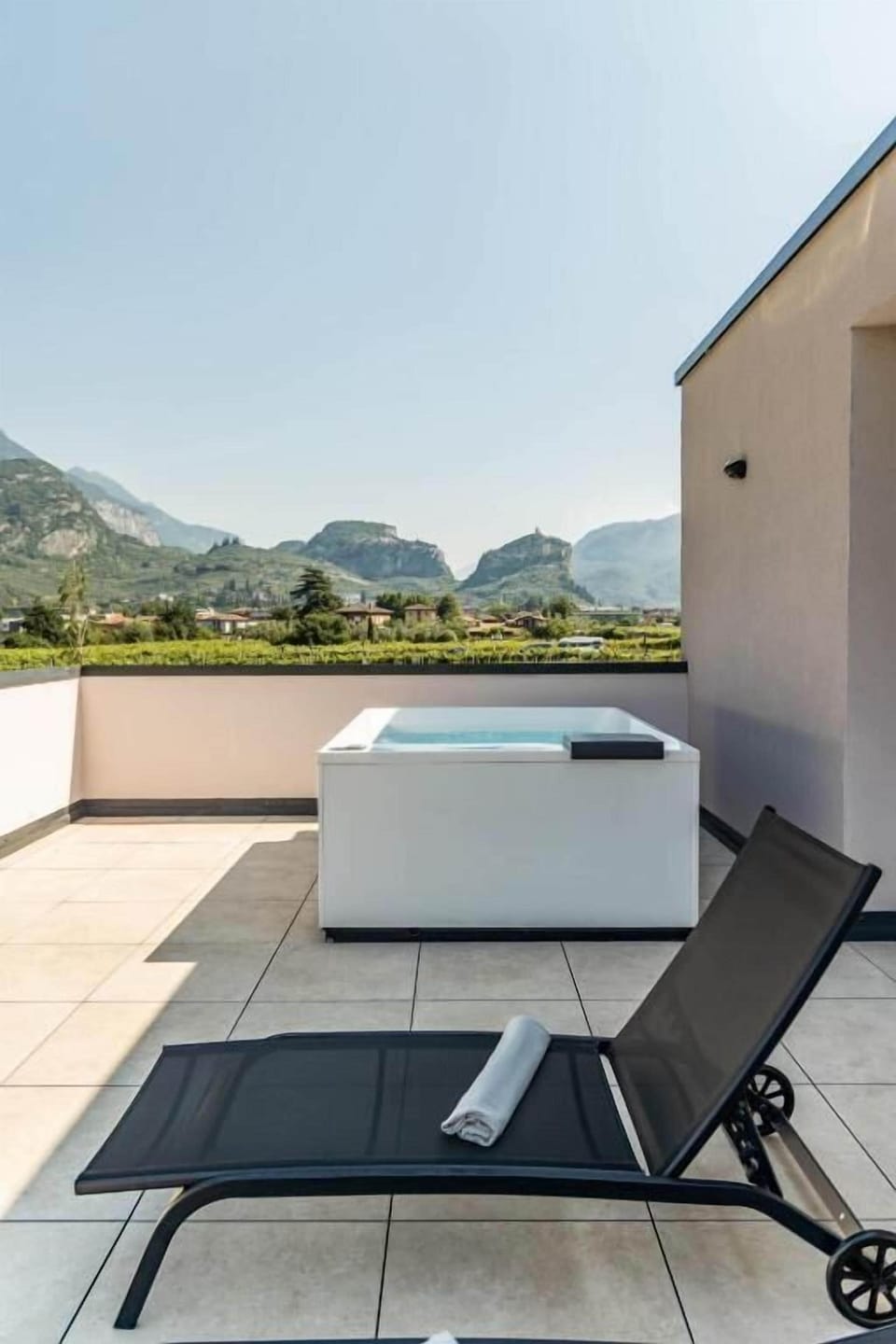 Romantic Room, 1 Bedroom, Mountain View | Outdoor spa tub