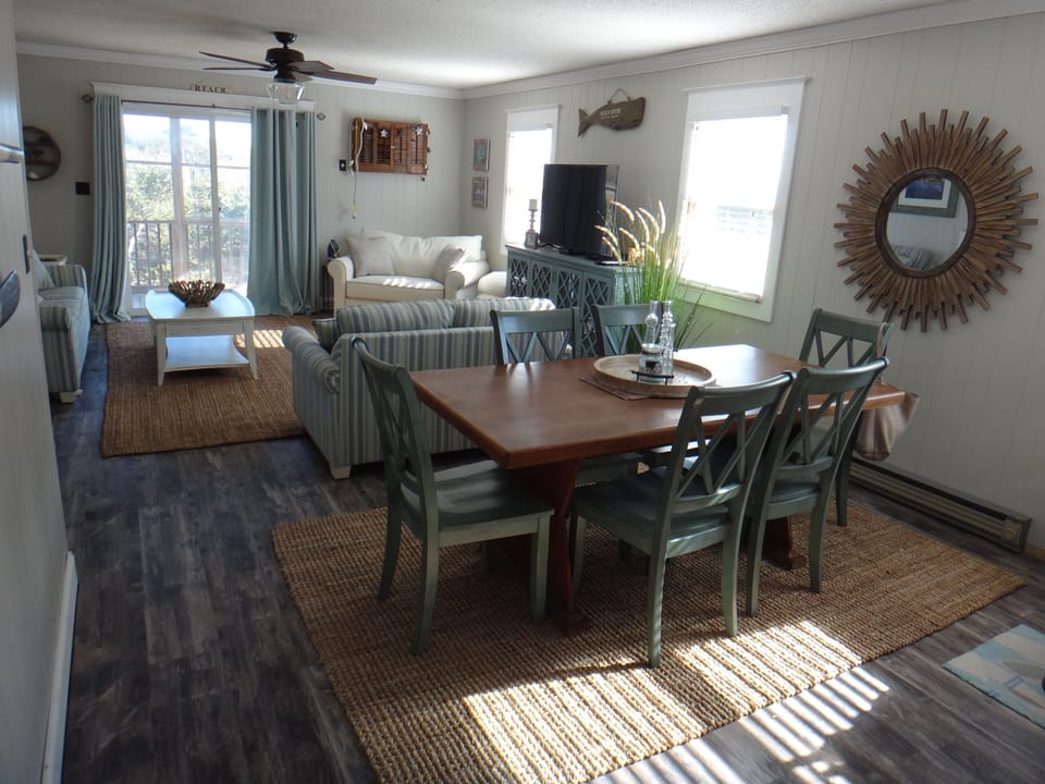 dining area into living space 