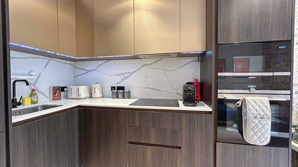 Fully equipped Kitchen | Aldgate Apt near Tower bridge, Tower Hill, Spitalfields