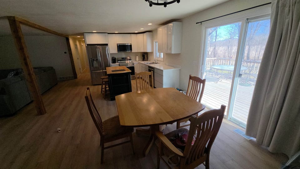 Kitchen and Dining 