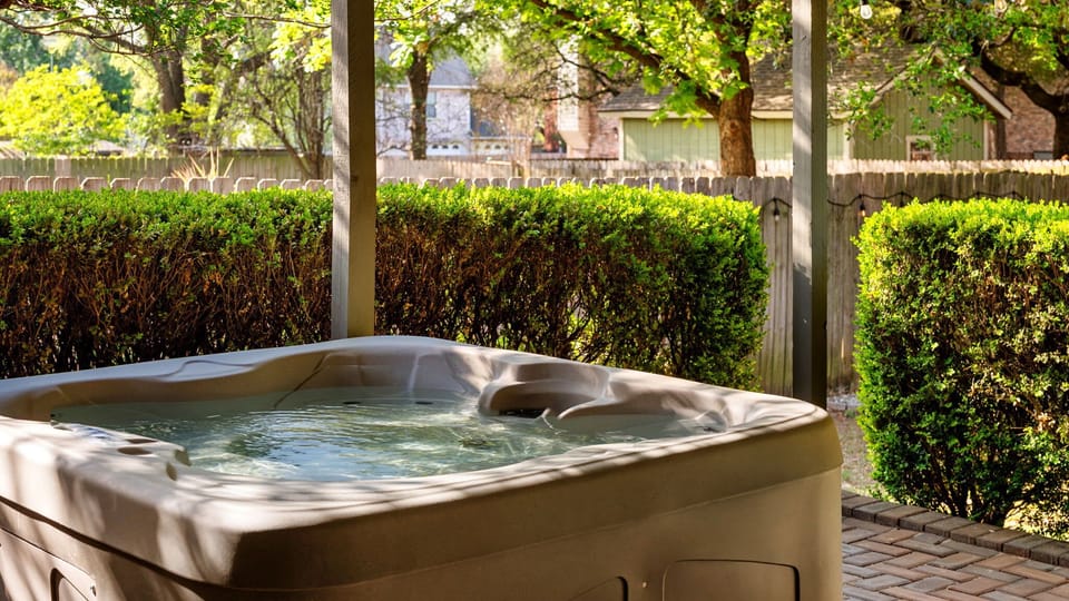 Hot Tub/ Spa 