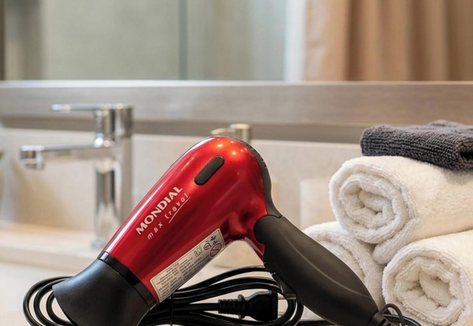 Shower, free toiletries, hair dryer (on request), towels