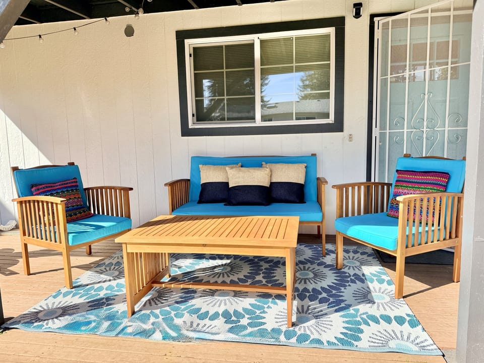 The perfect spot for a cup of coffee over sunset, cuddling up with a book, or glass of wine!