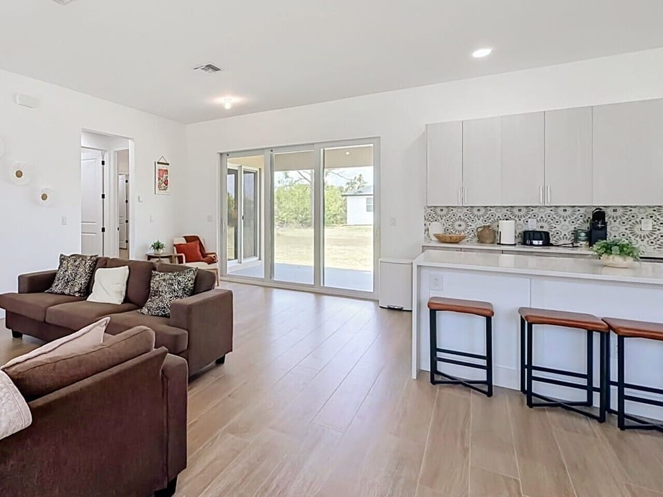 15261 Brainbridge Circle-13