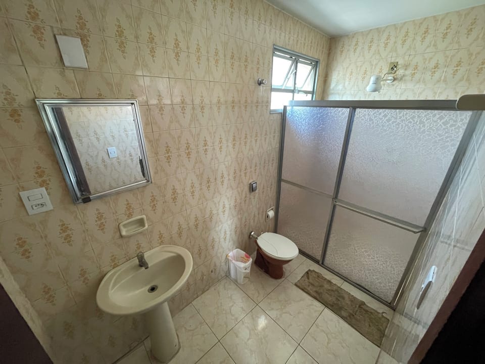 Basic Suite | Bathroom | Shower, soap, toilet paper