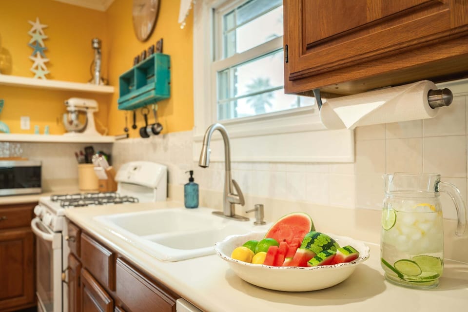 House, Multiple Beds, Pool Access, Pool View (Charmed Lagoon) | Private kitchen