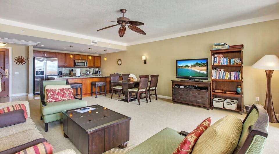 Spacious layout perfect for entertaining or lounging HKH-229