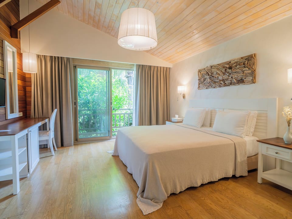 Greyfurt Room | Premium bedding, minibar, in-room safe, desk