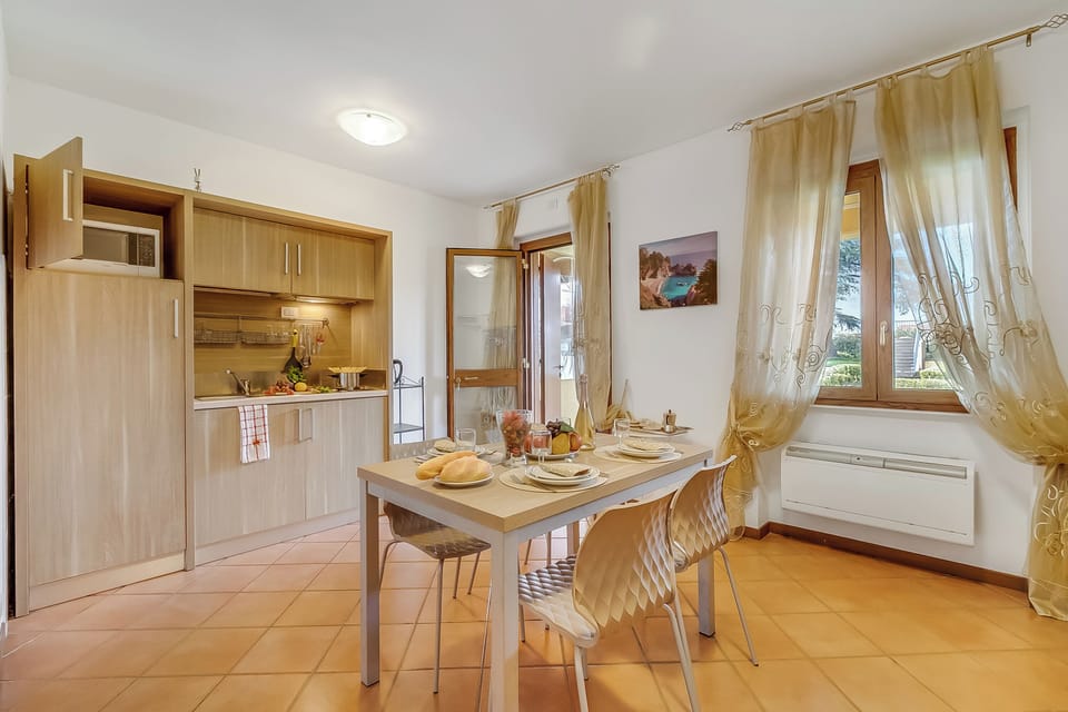 Kitchen and dining area