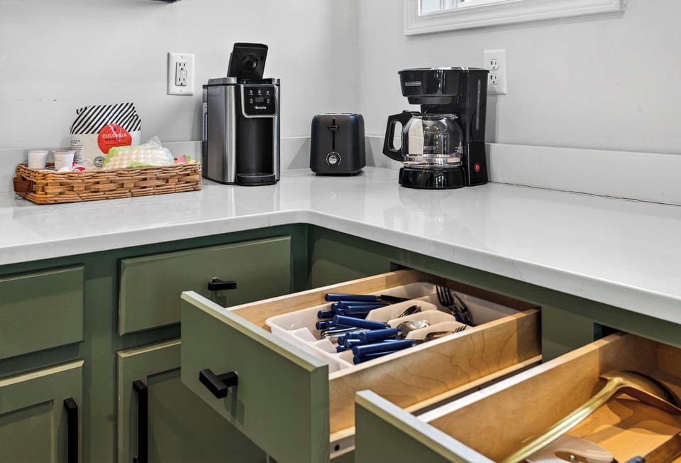 Kitchen: Everything you need in a cozy and well-equipped kitchen.