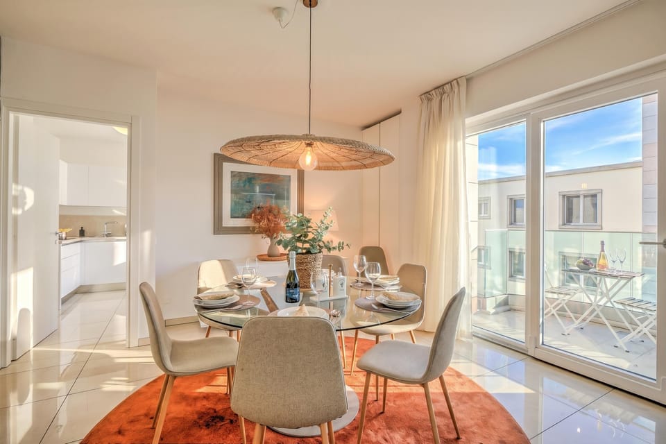 Kitchen and dining area