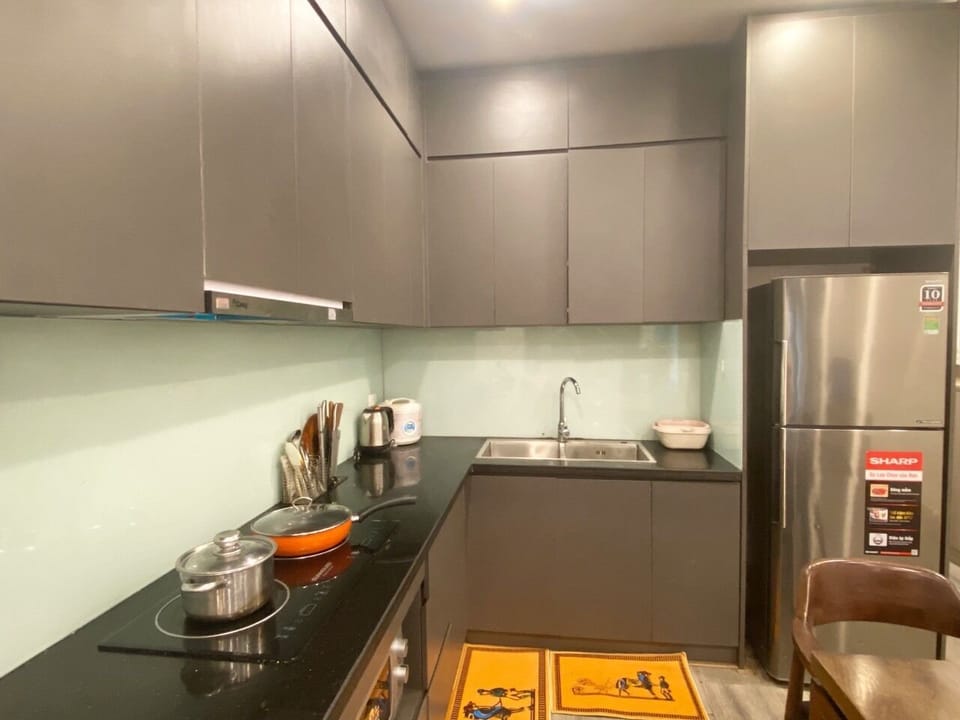 Premium Apartment | Private kitchen | Fridge