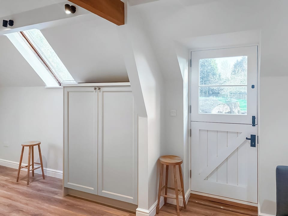 Open plan living space | Housmans Cartshed, Bournheath