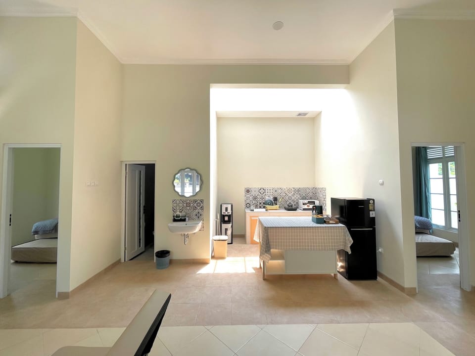 Deluxe Villa, Garden View | Living area