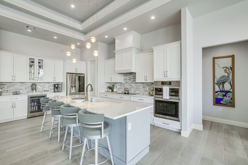 Kitchen | Breakfast Bar