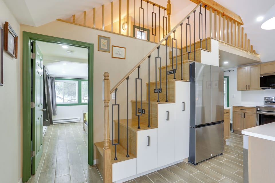 Staircase | Main Floor