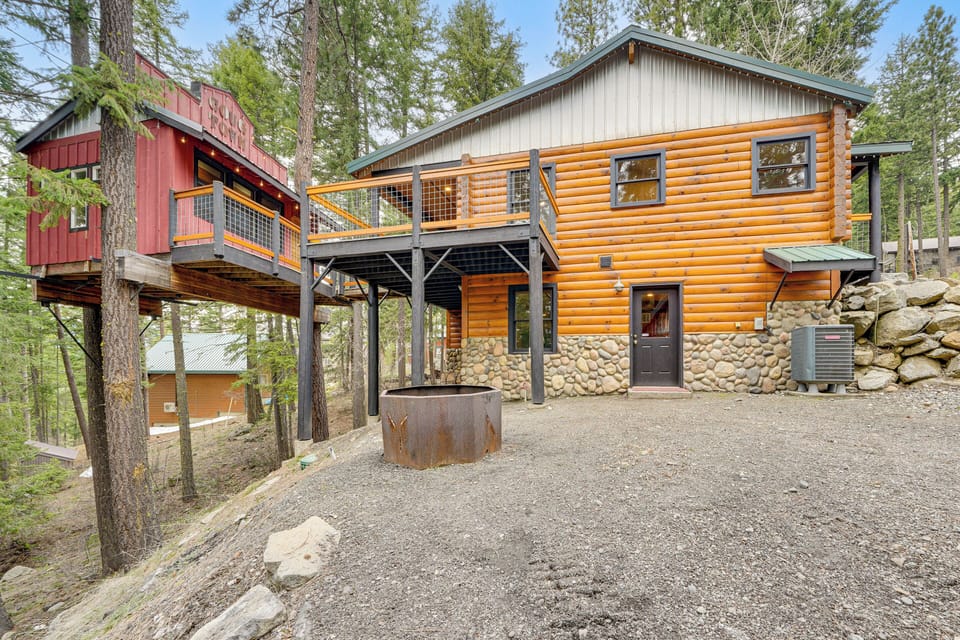 Cabin Exterior | Deck | Grill | Fire Pit