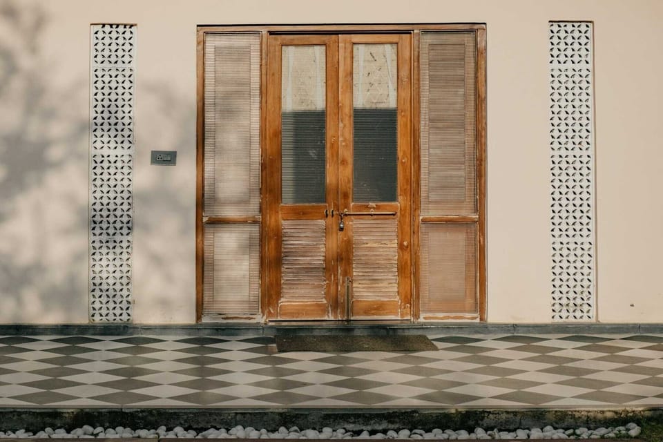 Entrance / Reception