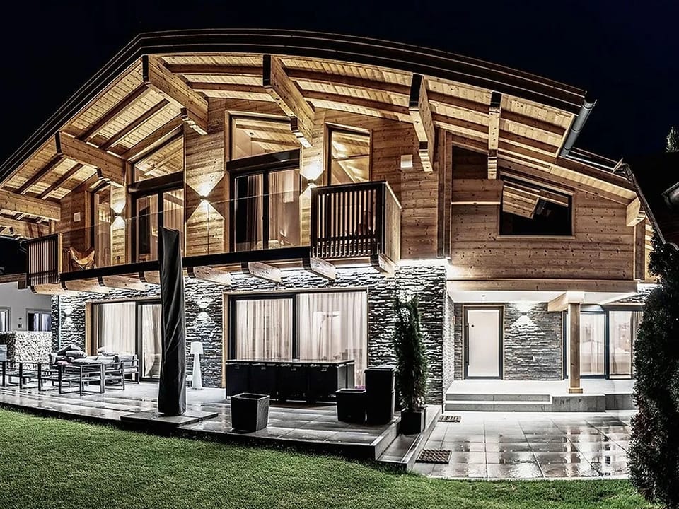 Superior Chalet, Mountain View | Exterior