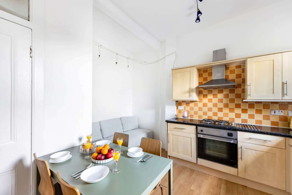 Dining details