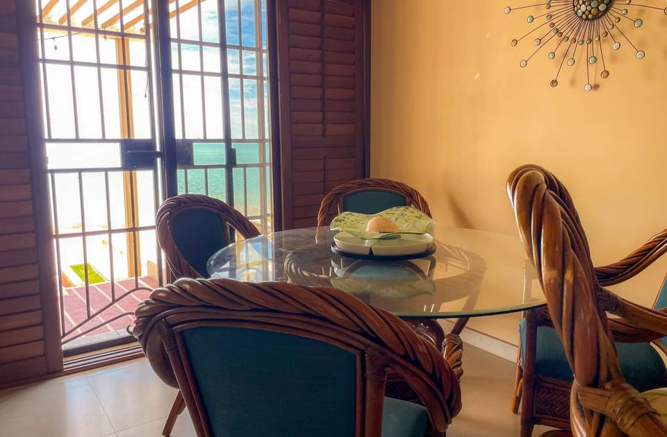 Cozy mini dining table in this San Felipe rental — perfect for quick meals or morning coffee.