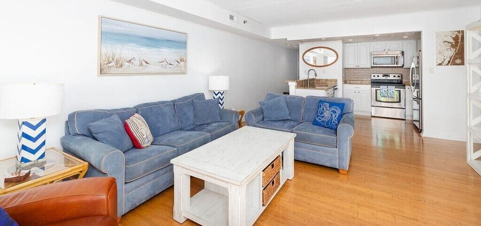 LIVING-AREA