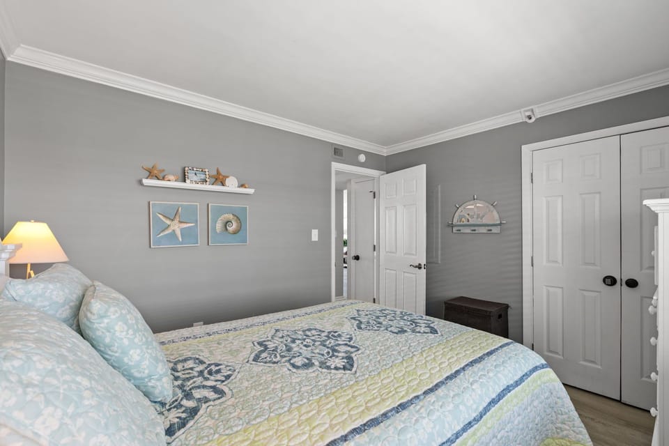 3rd Bedroom w/1 Full