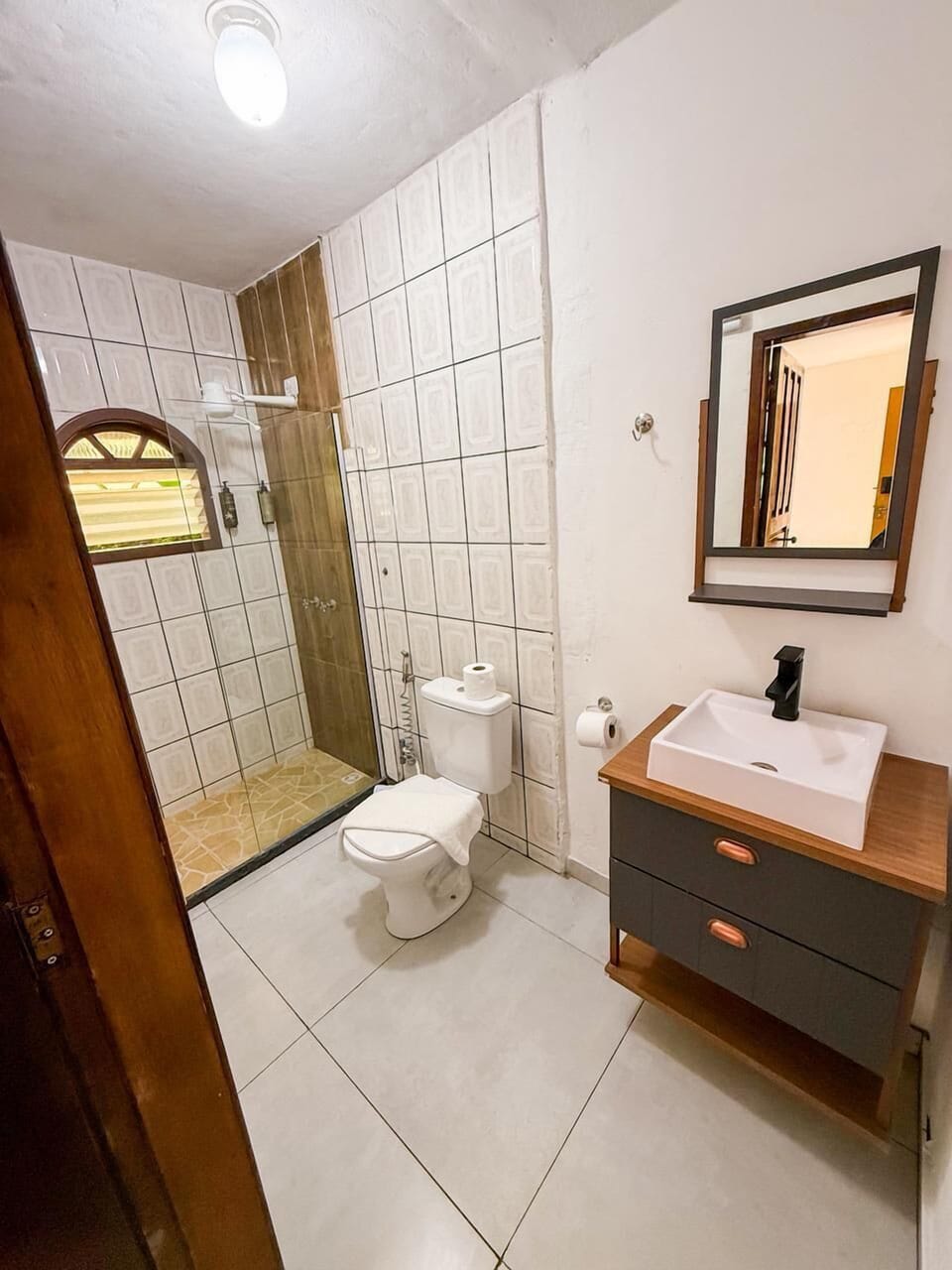 Standard Room | Bathroom