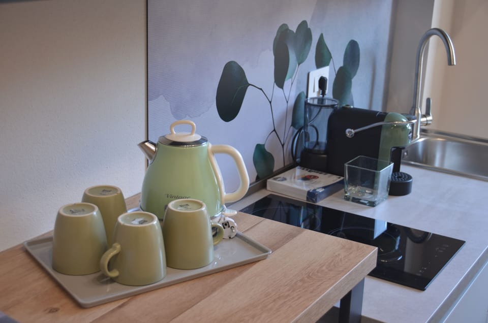 Apartment, 1 Bedroom | Private kitchen