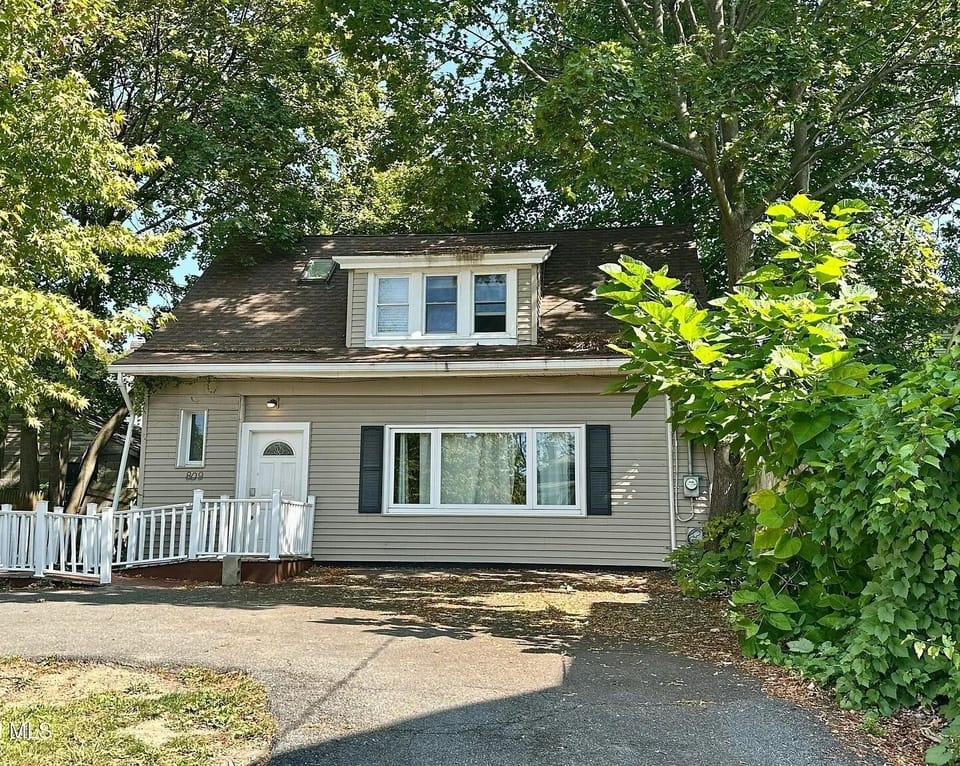 House, 4 Bedrooms | Exterior