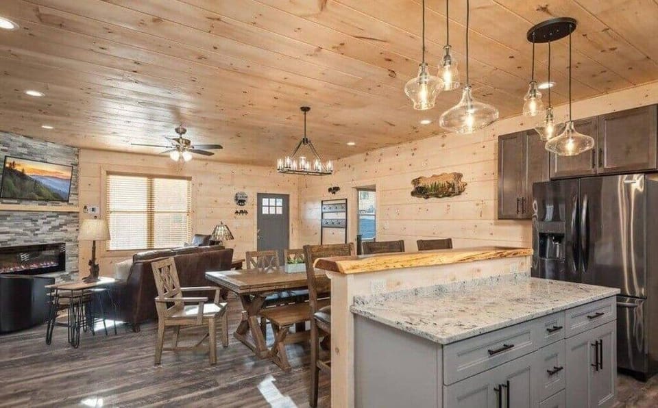 Cabin, 3 Bedrooms | Interior