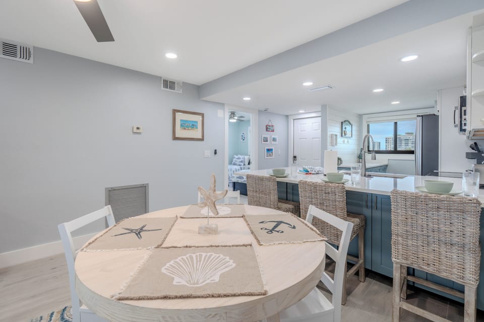 Dining Room and extra bar stool seating!