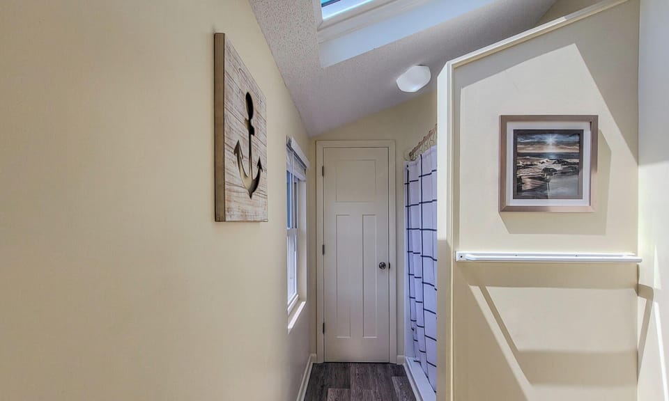 1861 New River Inlet Rd (Jubilee Retreat [Int Refresh - Bathroom]) - watermarked-4