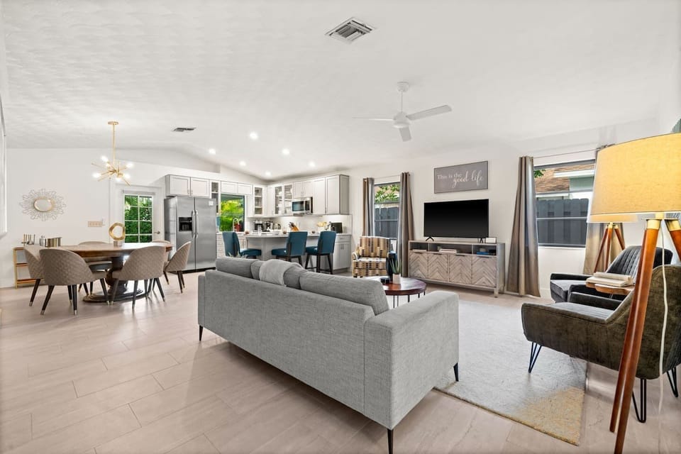 Designed for togetherness! Our open layout makes it easy to laugh, chat, and make memories with friends and family—no one misses a moment.