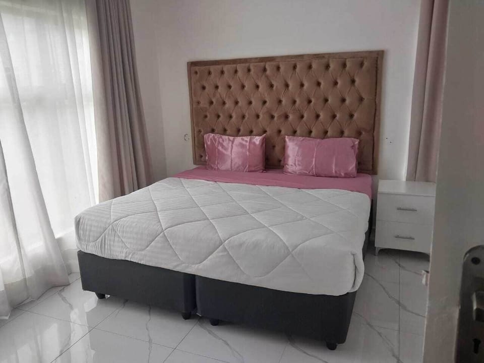 Comfort Apartment, Patio | Iron/ironing board, free WiFi