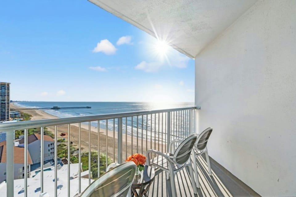 What could be better than morning coffee with this view!