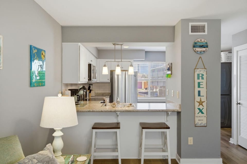 Condo, 1 Queen Bed with Sofa bed (Sand Dollar 30) | Interior