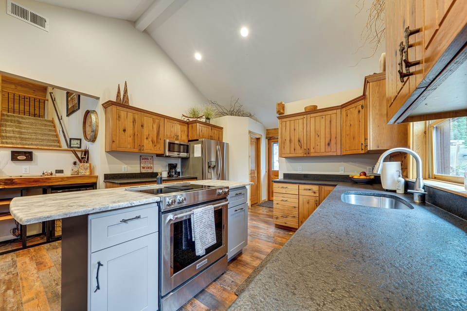 House (3 Bedrooms) | Interior