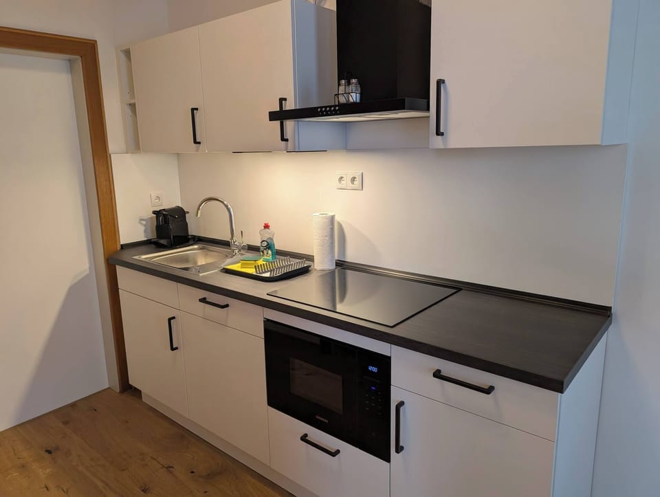 Apartment, 1 Bedroom | Private kitchen