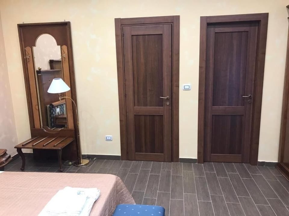 Comfort Triple Room, Balcony | In-room safe, iron/ironing board, free WiFi