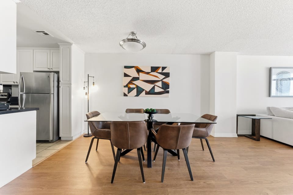 Modern open-concept dining area, perfect for family meals and entertaining.