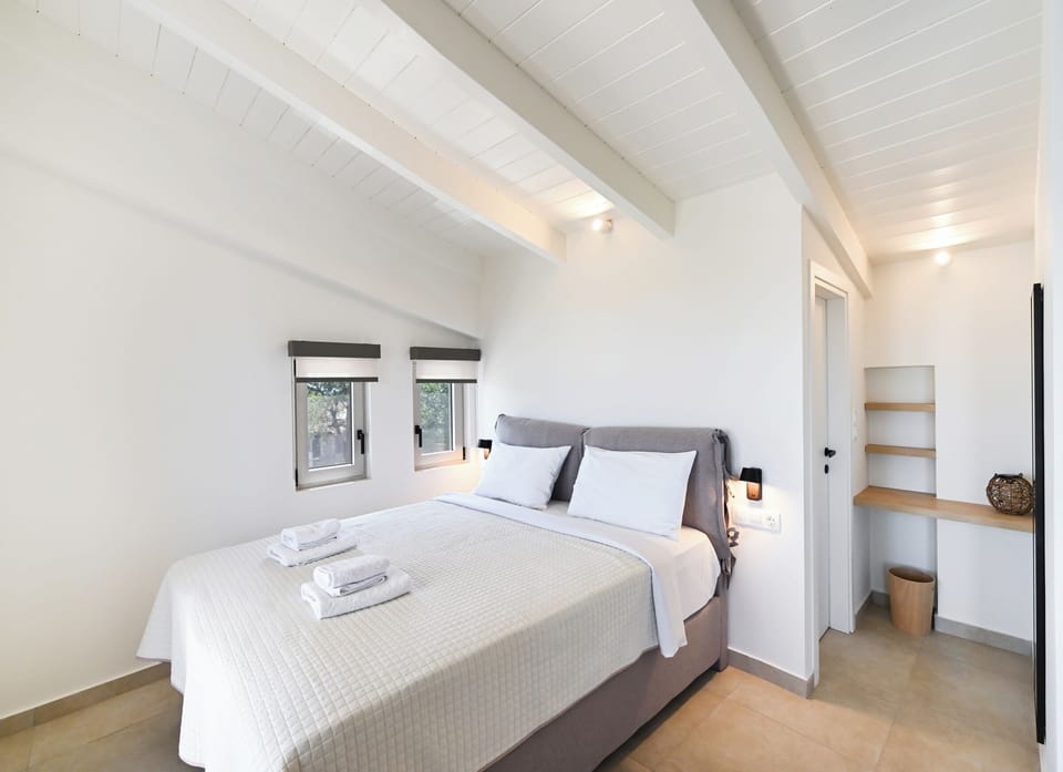 Family Duplex, Sea View | Blackout drapes, iron/ironing board, free WiFi